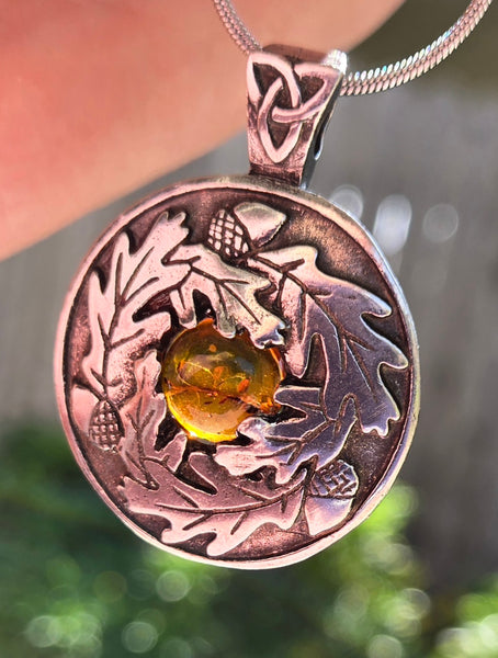 Abundance Pendant Oak & Acorns w/AMBER